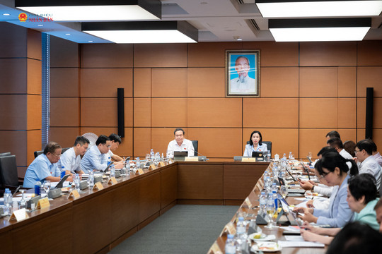 Ngăn chặn “quân xanh, quân đỏ”, bỏ cọc sau khi trúng đấu giá