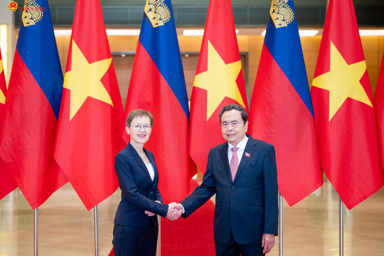 Chủ tịch Quốc hội Trần Thanh Mẫn hội kiến Thủ tướng Công quốc Liechtenstein Brigitte Haas