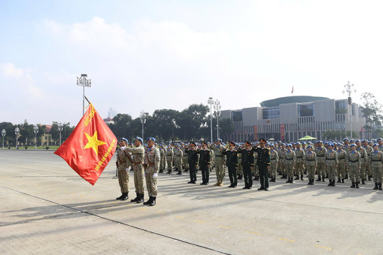 Lực lượng Gìn giữ hòa bình Việt Nam báo công dâng Bác