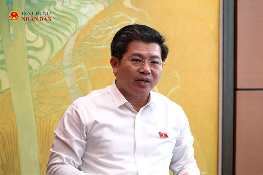 Gỡ vướng thể chế, bảo đảm quyền lợi người sử dụng điện