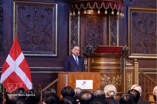 Top Vietnamese leader's policy speech at University of Copenhagen