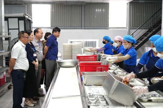 Bộ Y tế: Từng bước chuẩn bị nền tảng triển khai phân tích nguy cơ trong dự thảo Luật An toàn thực phẩm (sửa đổi)