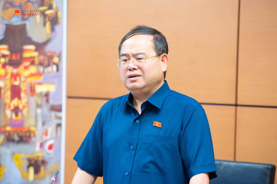 Sáng 22/10/2026: Thảo luận Tổ 5 (Đoàn ĐBQH TP. Đà Nẵng, TP. Quảng Ninh và Cao Bằng)