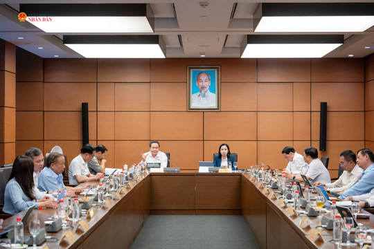 Chủ tịch Quốc hội Trần Thanh Mẫn: Phân cấp mạnh phải đi đôi với kiểm soát quyền lực