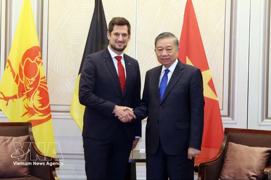 Top leader applauds Wallonia’s contributions to Vietnam–Belgium ties