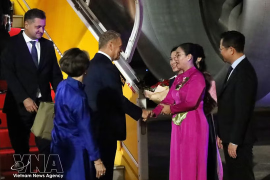 Polish PM arrives in Da Nang, beginning official visit to Vietnam