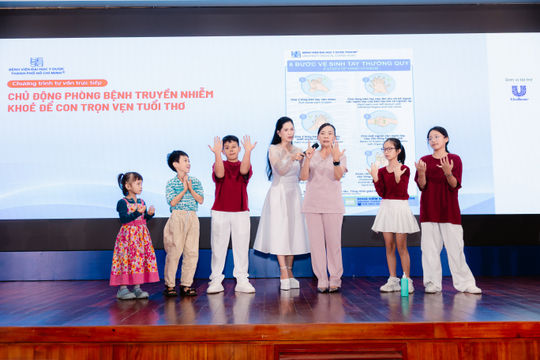 Lifebuoy hợp tác với Bệnh viện Đại học Y Dược TP.HCM, đồng hành cùng cha mẹ: Chăm sóc vệ sinh cá nhân đúng cách, bảo vệ con khỏe mạnh, trọn vẹn tuổi thơ.