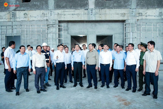 Chủ tịch Quốc hội Trần Thanh Mẫn kiểm tra tiến độ thực hiện Nghị quyết của Quốc hội về công trình phục vụ Hội nghị cấp cao APEC tại Phú Quốc