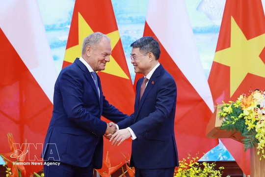 Polish Prime Minister Donald Tusk wraps up official visit to Vietnam