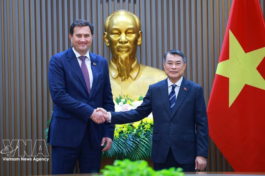 Vietnam wants deeper ties with Belarus: Prime Minister