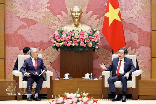 NA President receives Chairman of Korea–Vietnam Friendship Association
