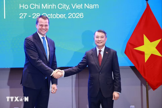 Thủ tướng Lê Minh Hưng tiếp Giám đốc điều hành Diễn đàn Kinh tế Thế giới