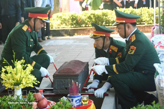 Quang Tri holds solemn memorial service for 30 martyrs