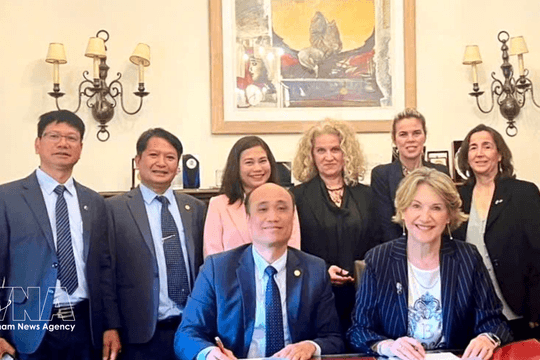 Vietnam, Greece boost cooperation in legal education, training