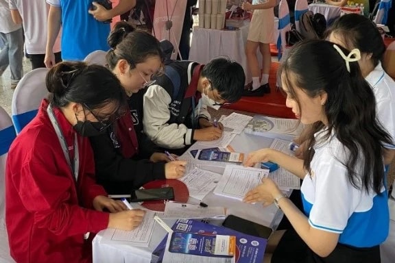 TP. Hồ Chí Minh: Thêm kênh kết nối việc làm cho sinh viên
