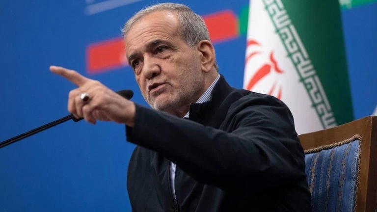 Iran thông qua luật trang phục 