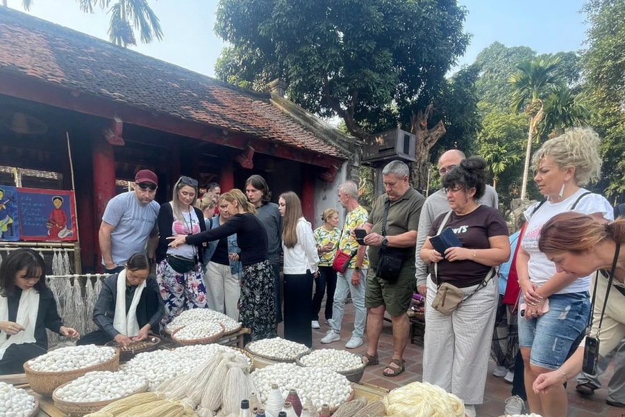 “Quà tặng của nhân gian”: Gìn giữ tinh hoa đất nghề 