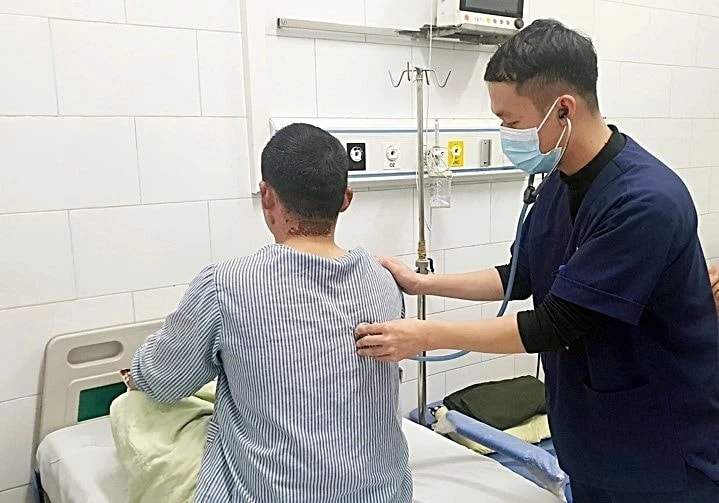 Cả 4 bệnh nhân vụ phóng hoả tại quán cà phê đã tự thở tốt 