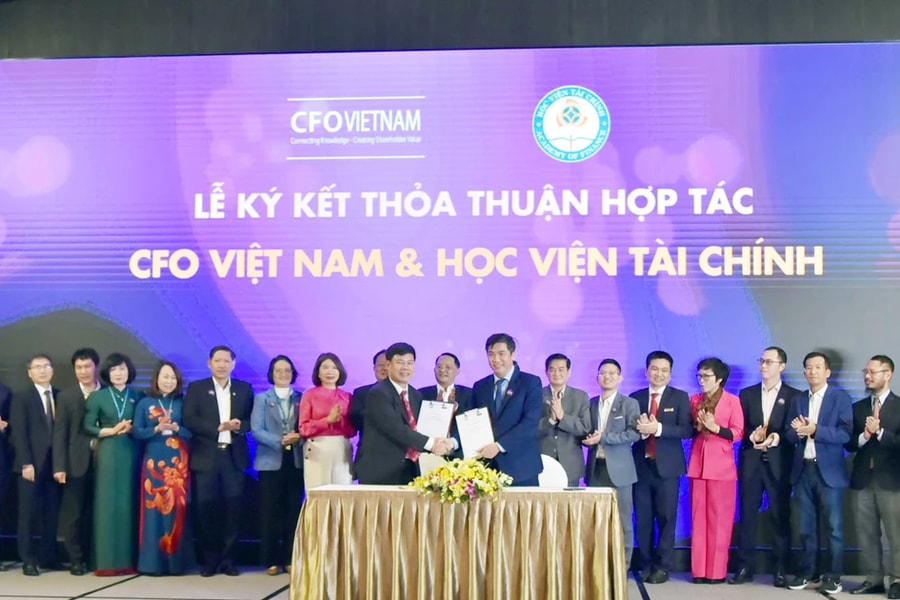 Học viện Tài chính và Câu lạc bộ Giám đốc Tài chính Việt Nam ký kết hợp tác toàn diện
