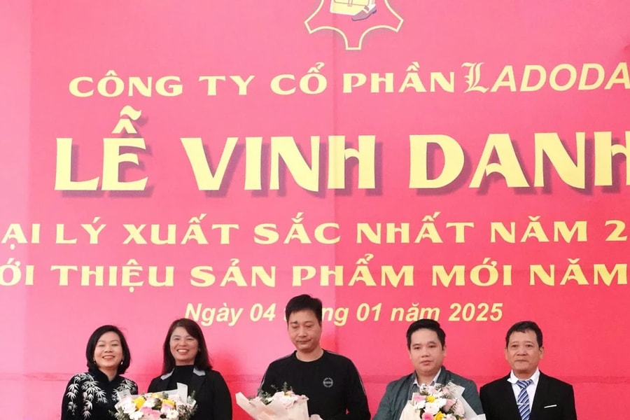 LADODA vinh danh đại lý xuất sắc năm 2024 và giới thiệu hàng trăm mã sản phẩm mới