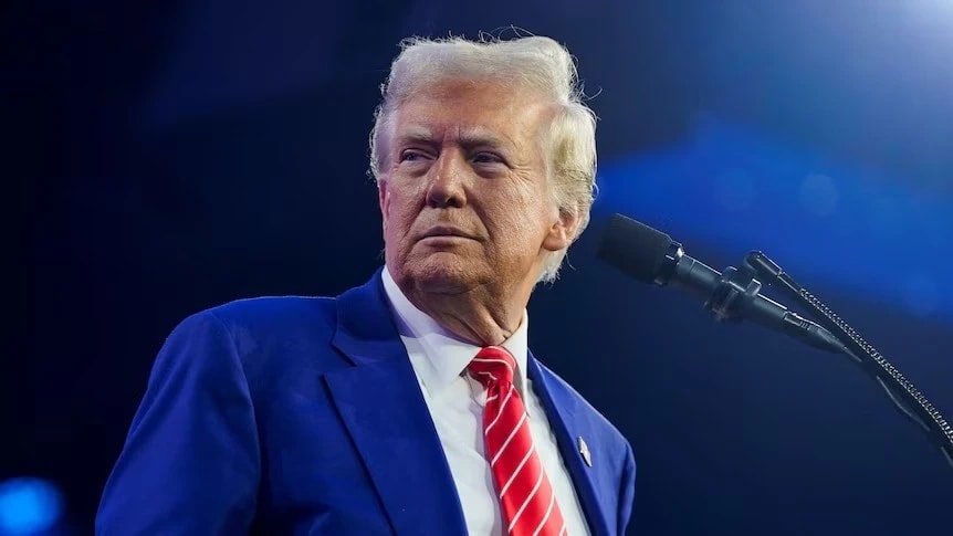 Tổng thống Donald Trump tuyên bố quyết tâm mua đảo Greenland và giành kiểm soát kênh đào Panama