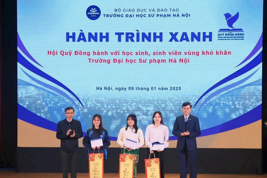 Quỹ đồng hành hỗ trợ HS,SV vùng khó Trường ĐH Sư phạm Hà Nội: Lan tỏa lòng biết ơn, lòng yêu thương