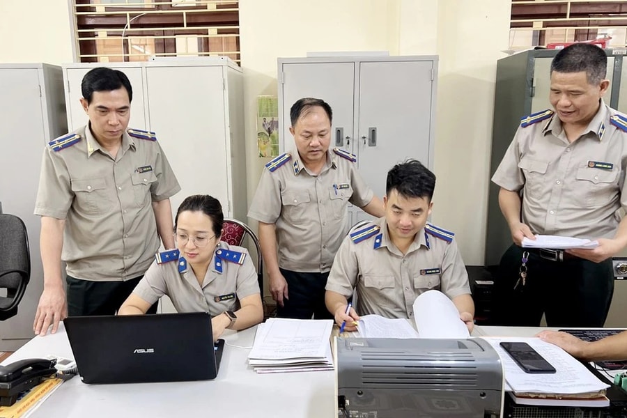 Tiên phong xây dựng, cải cách và hoàn thiện pháp luật