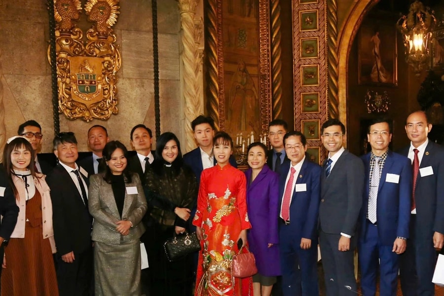 Tỷ phú, nhà sáng lập Vietjet gặp gỡ đối tác chiến lược tại Mar-a-Lago