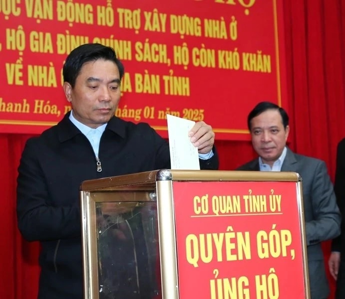 Tỉnh ủy Thanh Hóa quyên góp 770 triệu đồng hỗ trợ xây dựng nhà ở cho các gia đình khó khăn