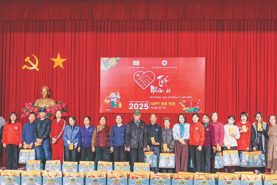 Chuyến đi thiện nguyện “Tết nhân ái” xuân Ất Tỵ 2025