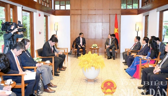 Chủ tịch Quốc hội Trần Thanh Mẫn tiếp Đại sứ Nhật Bản Ito Naoki