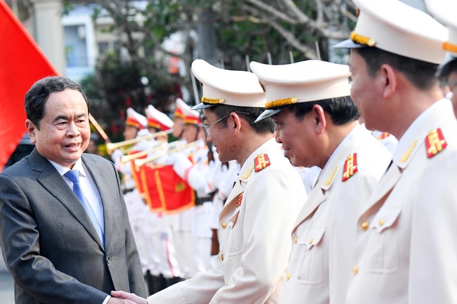 Chủ tịch Quốc hội Trần Thanh Mẫn thăm, chúc Tết lực lượng Công an Cần Thơ