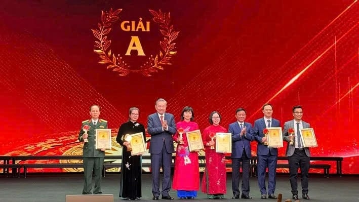 Tổng Bí thư Tô Lâm dự Lễ công bố và trao Giải Búa liềm vàng lần thứ IX