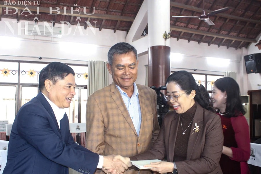 Gặp mặt các thế hệ ĐBQH tỉnh Đắk Lắk nhân kỷ niệm 95 năm thành lập Đảng Cộng sản Việt Nam