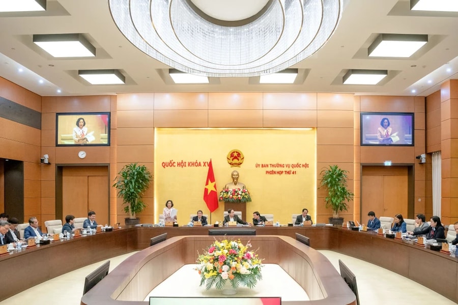 NGHỊ QUYẾT Phê chuẩn kết quả bầu Phó Chủ tịch Hội đồng nhân dân tỉnh Long An, nhiệm kỳ 2021 - 2026