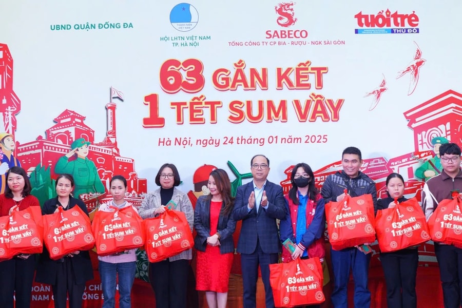 Hà Nội: 400 công nhân có hoàn cảnh khó khăn yên tâm đón tết