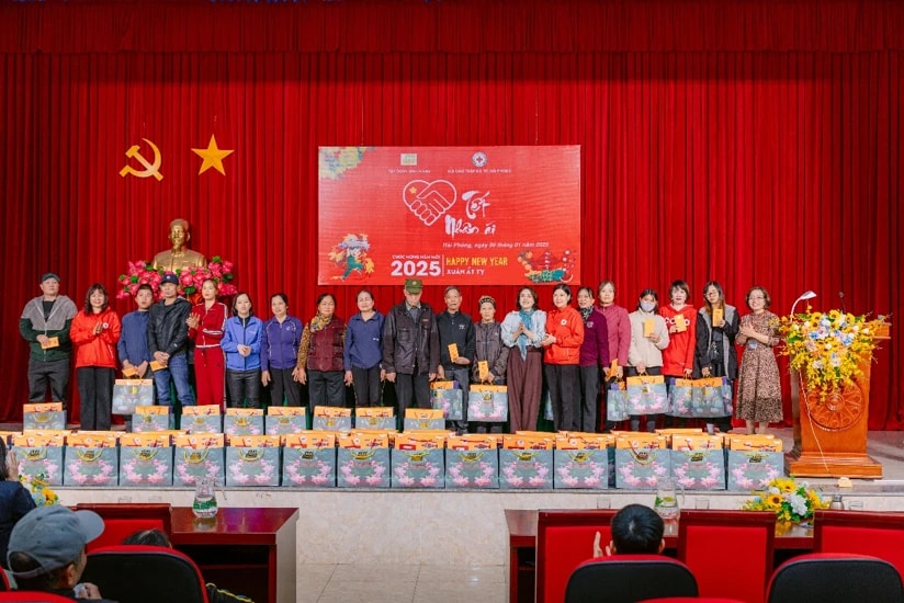 Những chuyến thiện nguyện trước thềm năm mới Ất Tỵ 2025