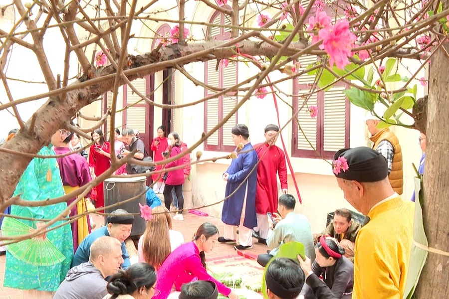 Vẻ đẹp văn hóa Tết Việt