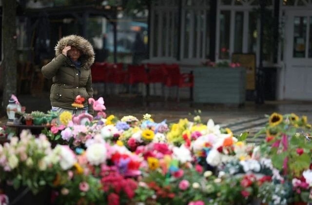  Anh siết chặt luật mua dao