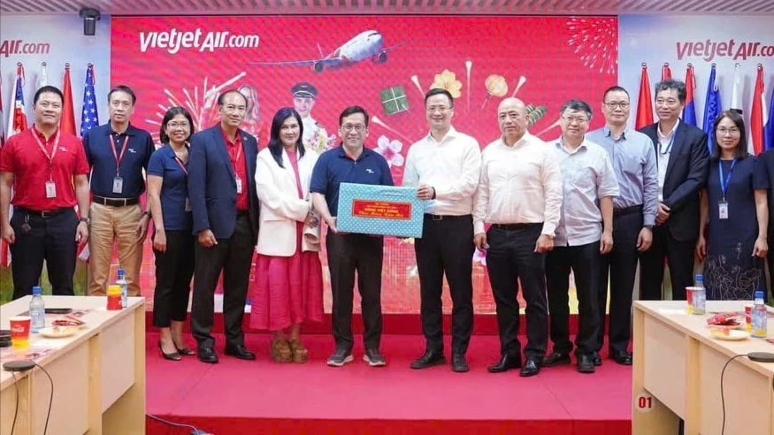 Hàng triệu lượt hành khách trên các chuyến bay an toàn dịp Tết 