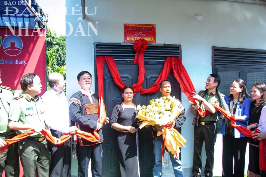 Công an Đắk Lắk, Đắk Nông xóa nhà tạm, nhà dột nát cho hàng nghìn hộ dân