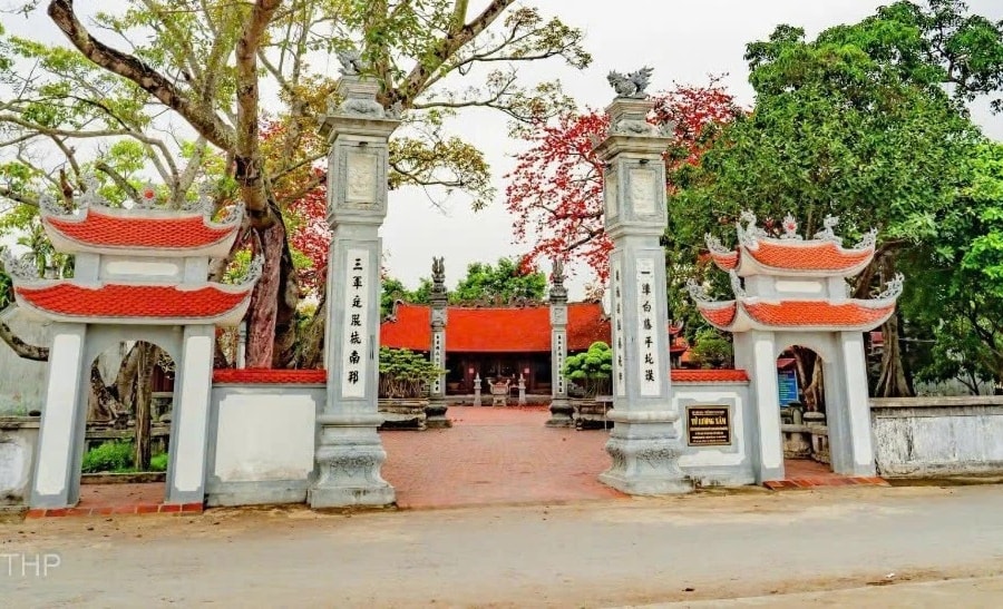 Lễ đón nhận Bằng xếp hạng di tích quốc gia đặc biệt Cụm di tích Từ Lương Xâm và Lễ hội truyền thống 