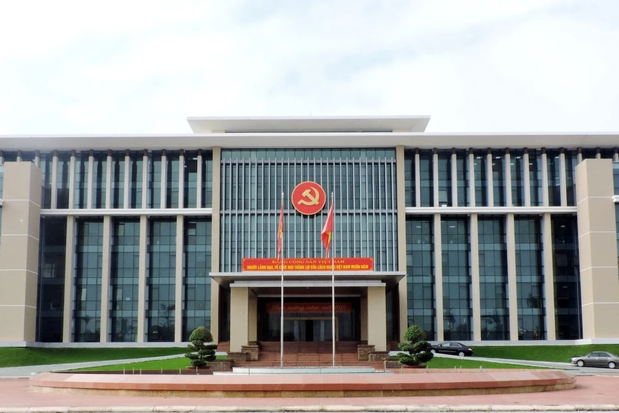 Quảng Bình có 2 Tỉnh ủy viên xin nghỉ hưu trước tuổi 