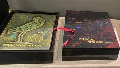 Mỹ thuật Đông Sơn nhìn từ trang trí hoa văn và điêu khắc trên đồ đồng