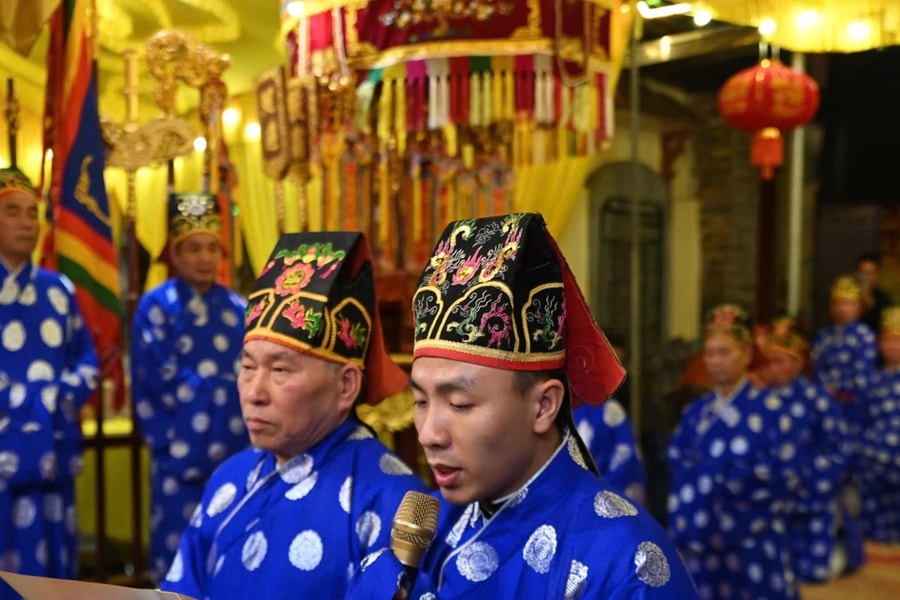 Độc đáo Lễ hội La Phù