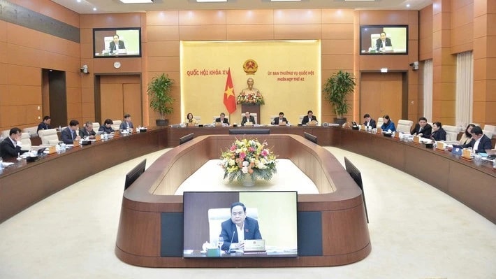 Thống nhất trình Quốc hội xem xét quyết định chủ trương đầu tư tuyến đường sắt Lào Cai - Hà Nội - Hải Phòng tại Kỳ họp bất thường lần thứ 9