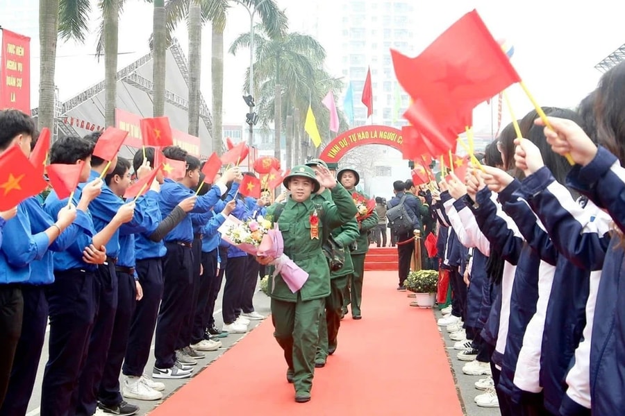 Hà Nội: Rộn ràng hình ảnh Lễ giao nhận quân, tân binh phấn khởi lên đường nhập ngũ