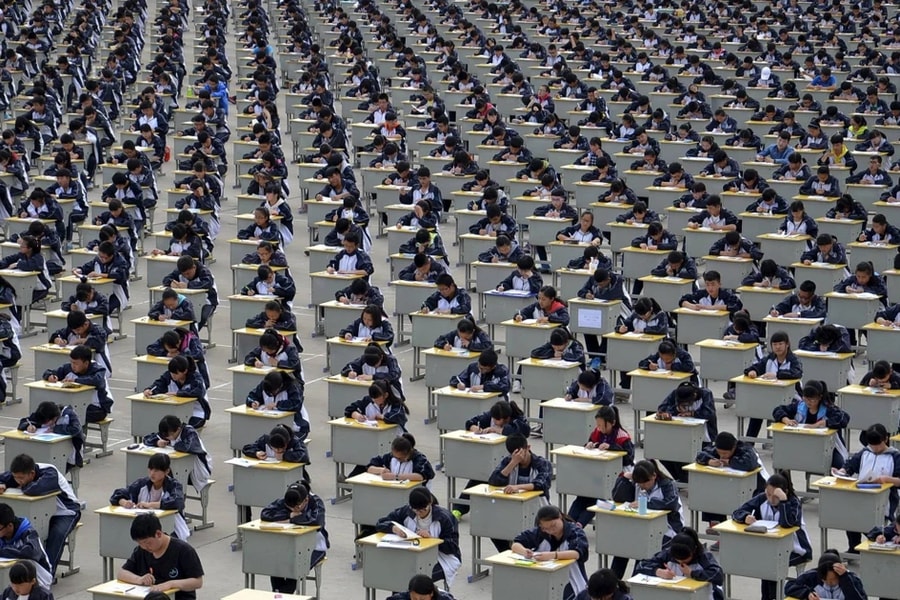 Chính sách "giảm kép" của Trung Quốc về dạy thêm: Giải quyết tận gốc việc dạy thêm