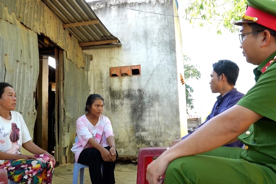 Đồng lòng bảo vệ an ninh trật tự, xây dựng cộng đồng phát triển