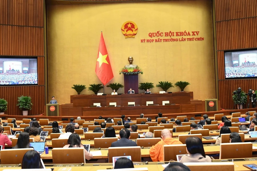 NGHỊ QUYẾT Về cơ cấu tổ chức của Chính phủ nhiệm kỳ Quốc hội khóa XV